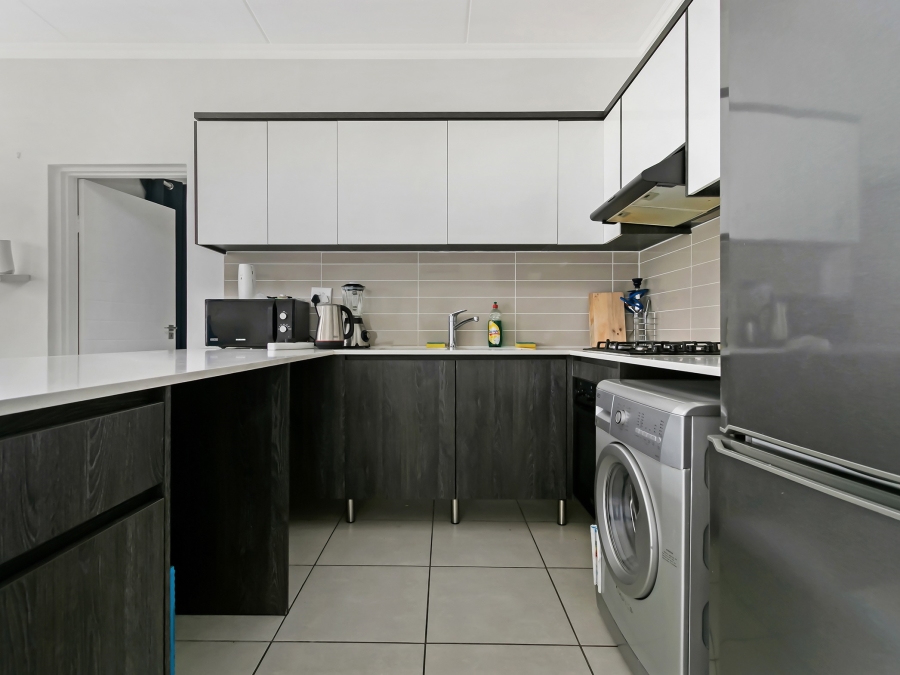1 Bedroom Property for Sale in Sandown Western Cape